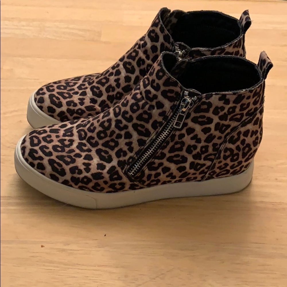 Leopard high top fashion shoes